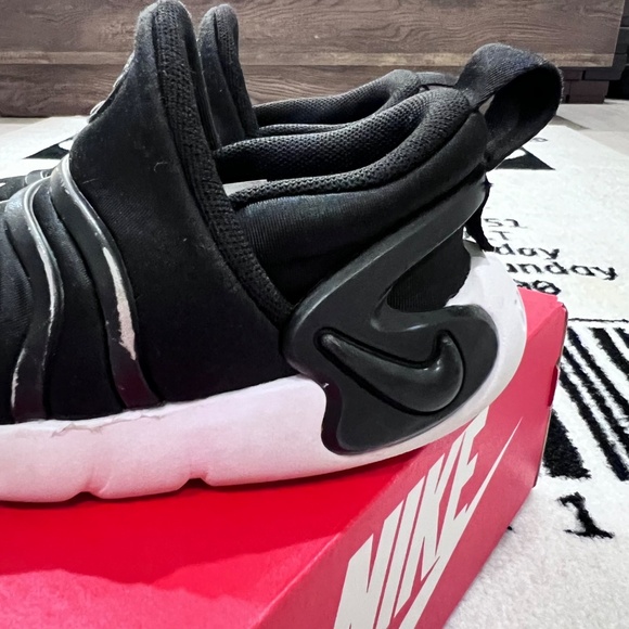 Nike Dynamo Go Infant Toddler Lifestyle Shoes - Picture 7 of 9